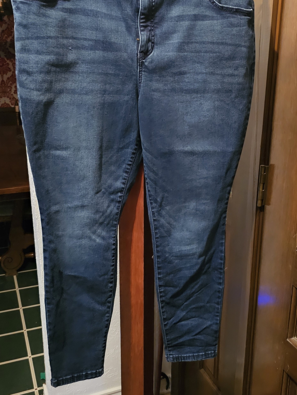 Terra & Sky Women's Straight Leg Jeans in Dark BLUE